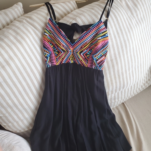 Aruba Black and Colored Bust Sundress Mini - Picture 9 of 13